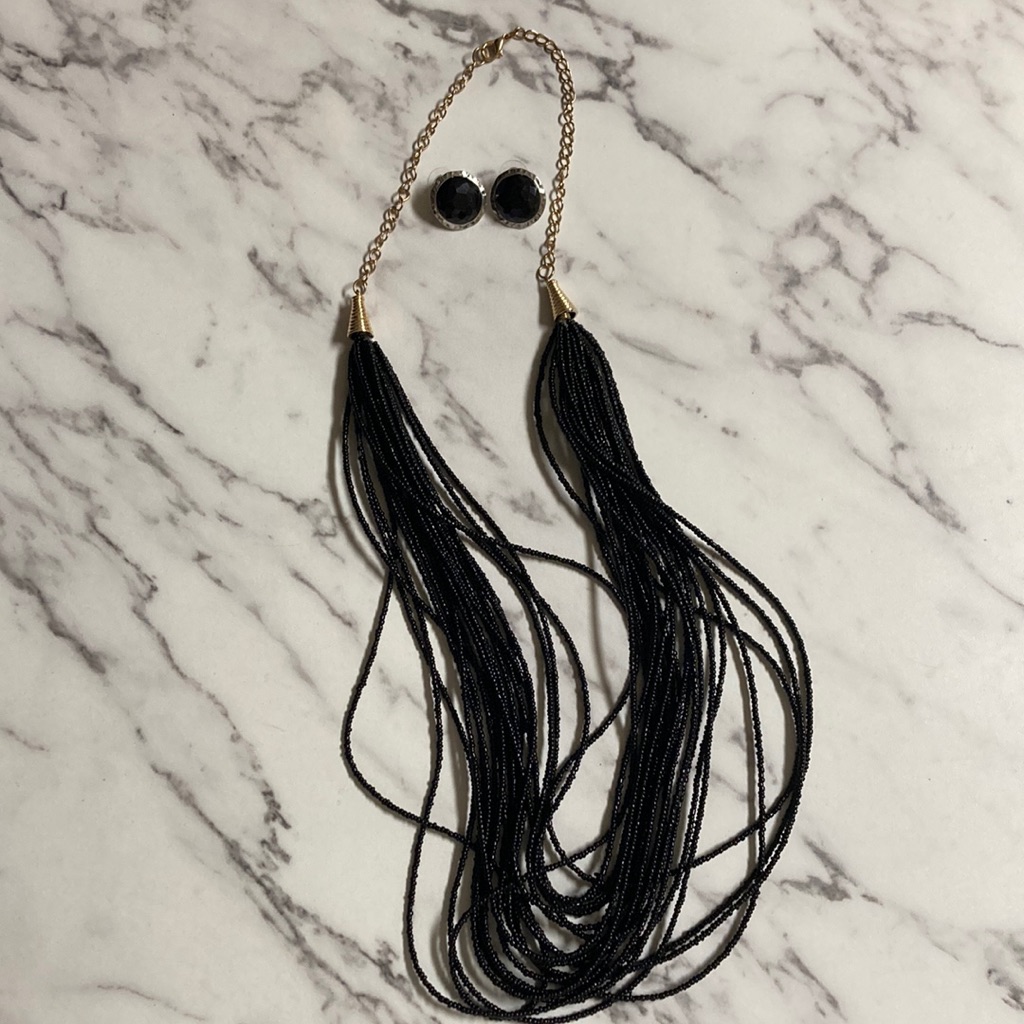 Nwot Mia Beaded Necklace & Earrings Set. (Costume Jewelry)